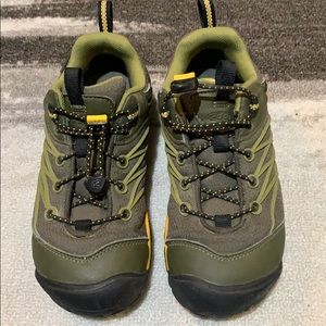 Keen Chandler CNX boys shoes
